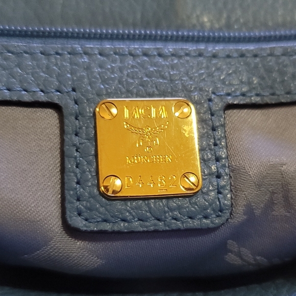 MCM Blue Pebble Leather  Purse - Picture 4 of 4